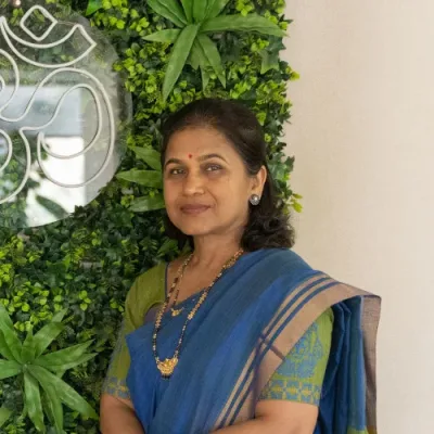 Founder Yoga Dr Vaishali Prabhdesai